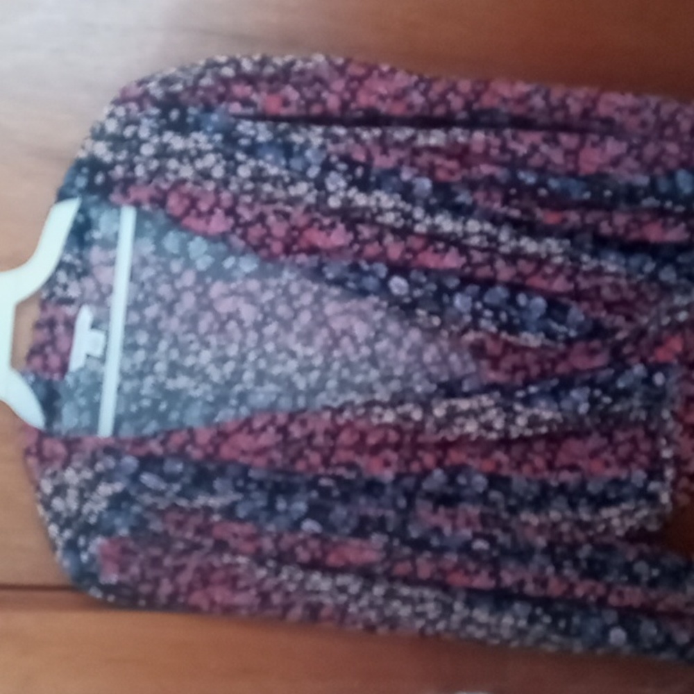 American Eagle Women's Shirt